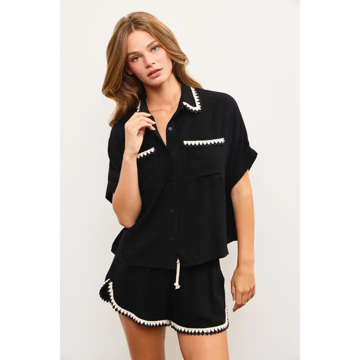 Embroidered Line Detail Short Sleeve Button Down Shirt