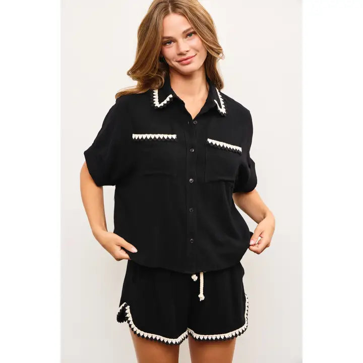 Embroidered Line Detail Short Sleeve Button Down Shirt