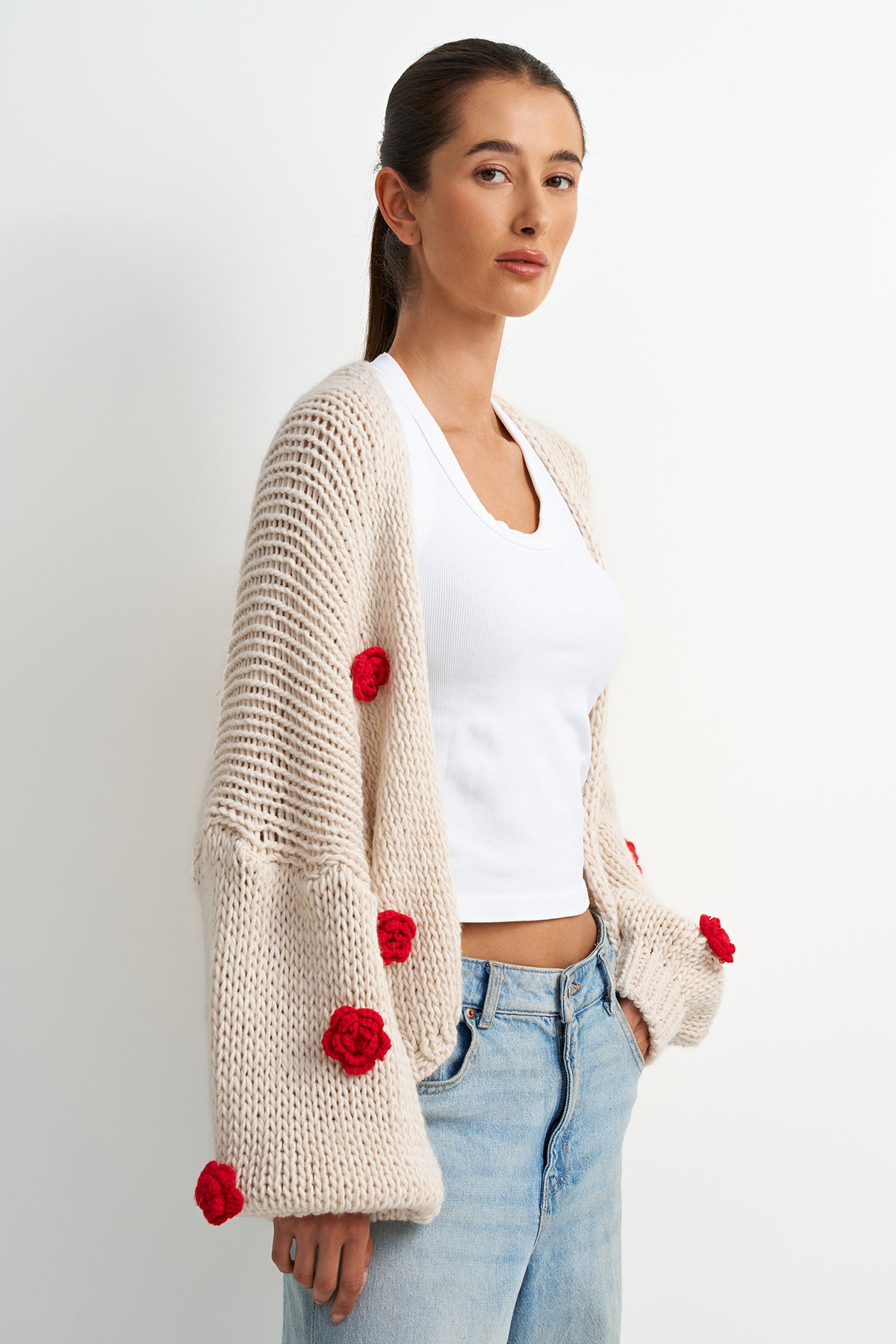 MILA CARDI