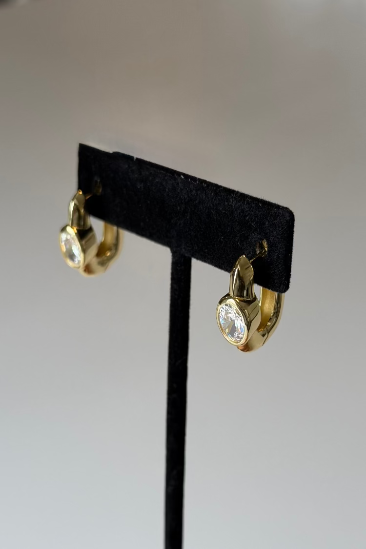 Chunky Hoop with Center Bezel Diamond