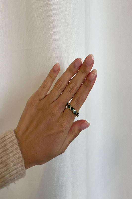 Scattered Heart Ring